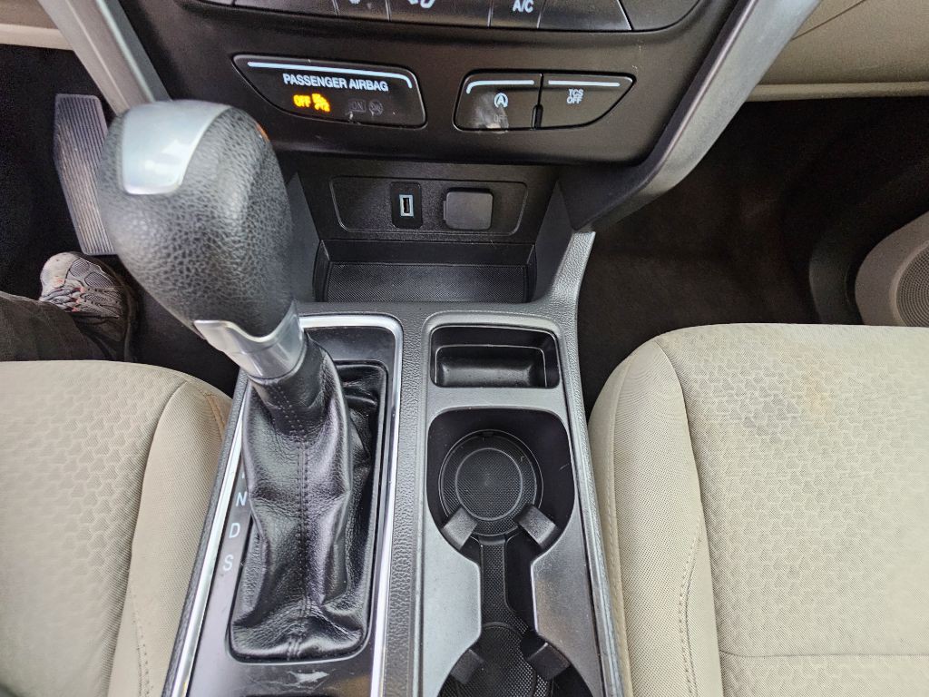 2017 Ford Escape Image 16