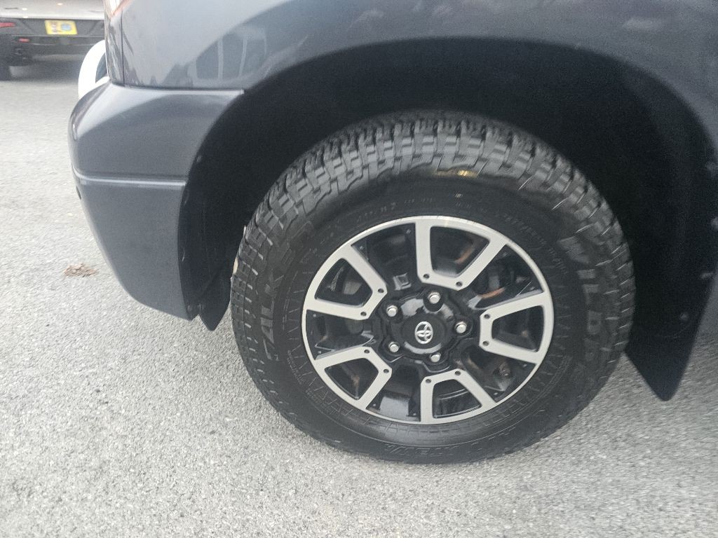 2009 Toyota Tundra Image 17