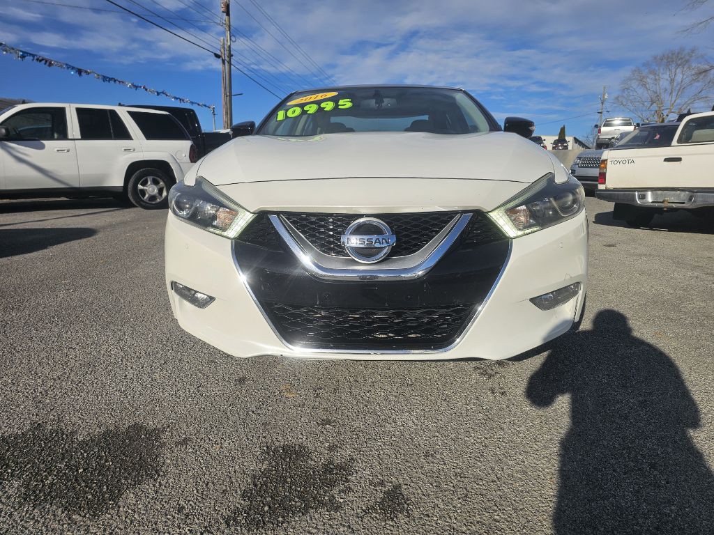 2016 Nissan Maxima Image 2