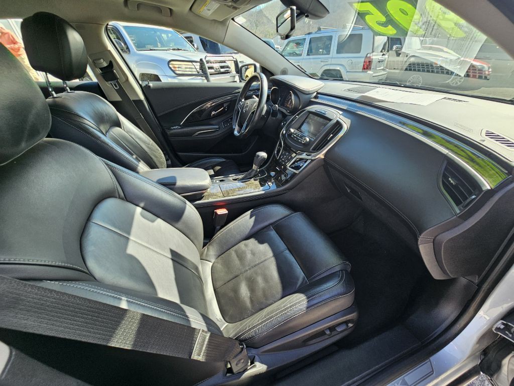 2014 Buick Lacrosse Image 9