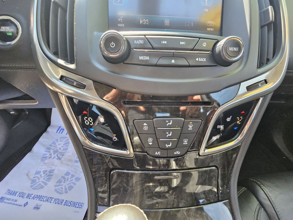 2014 Buick Lacrosse Image 12
