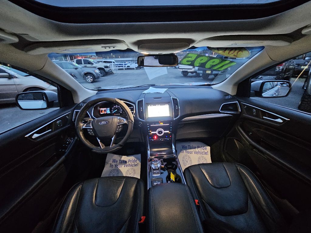 2019 Ford Edge Image 8