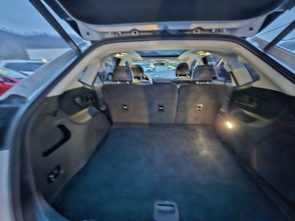 2019 Ford Edge Image 11