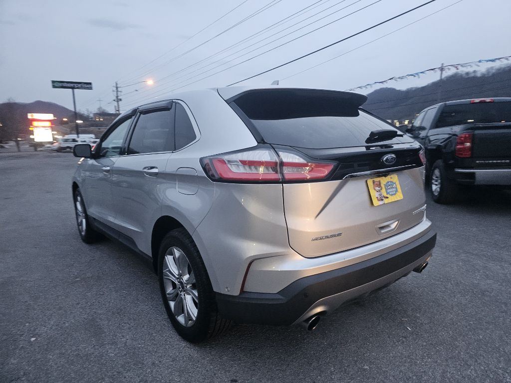 2019 Ford Edge Image 6