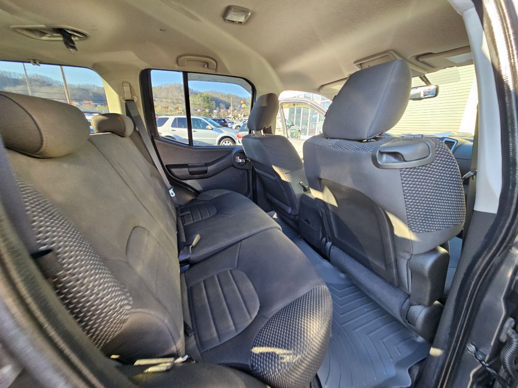 2011 Nissan Xterra Image 12