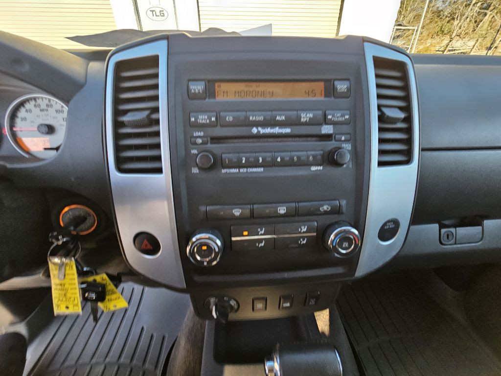 2011 Nissan Xterra Image 13