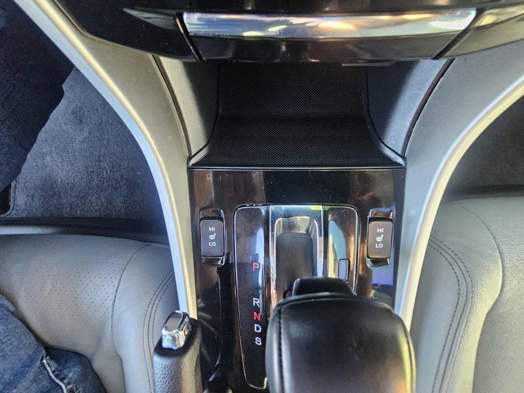 2017 Honda Accord Image 14