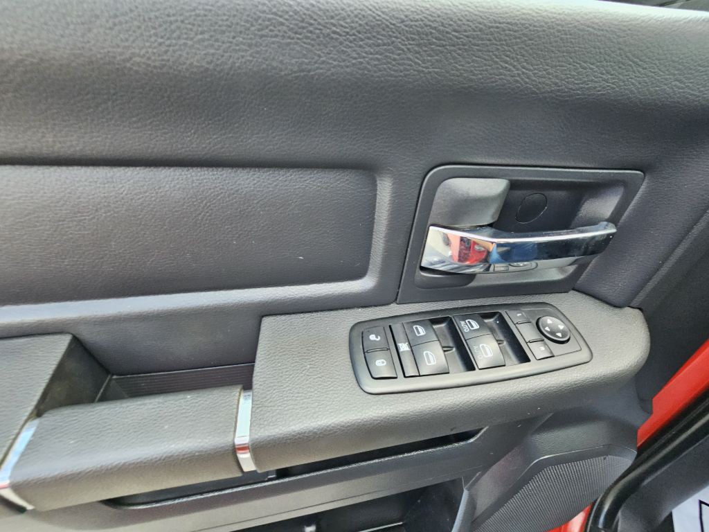 2012 RAM 1500 Image 14