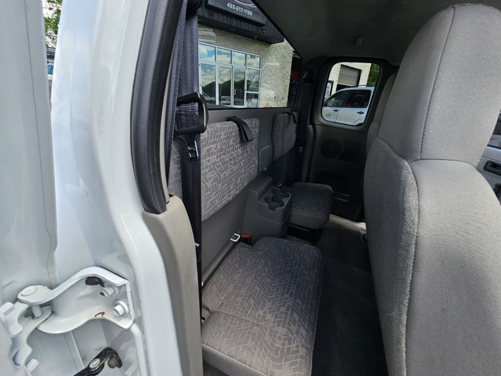 2005 Chevrolet Colorado Image 11