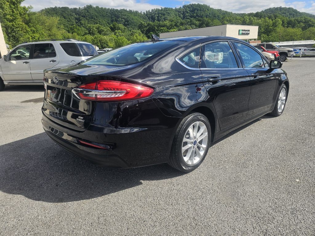 2020 Ford Fusion Image 4