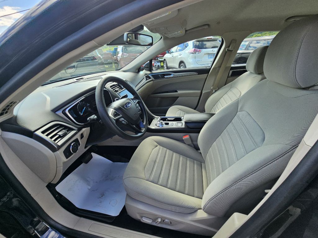 2020 Ford Fusion Image 7