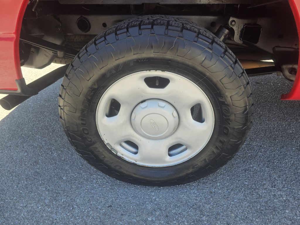 2005 Ford F-150 Image 7