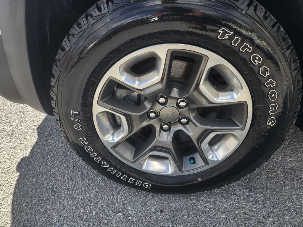 2019 Jeep Cherokee Image 14