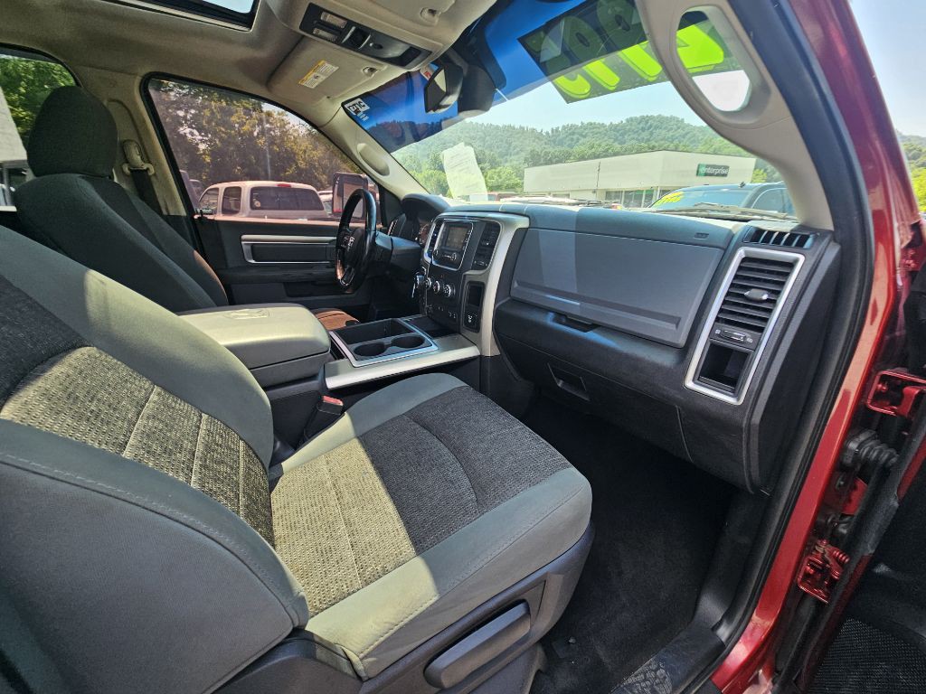 2014 RAM 1500 Image 9