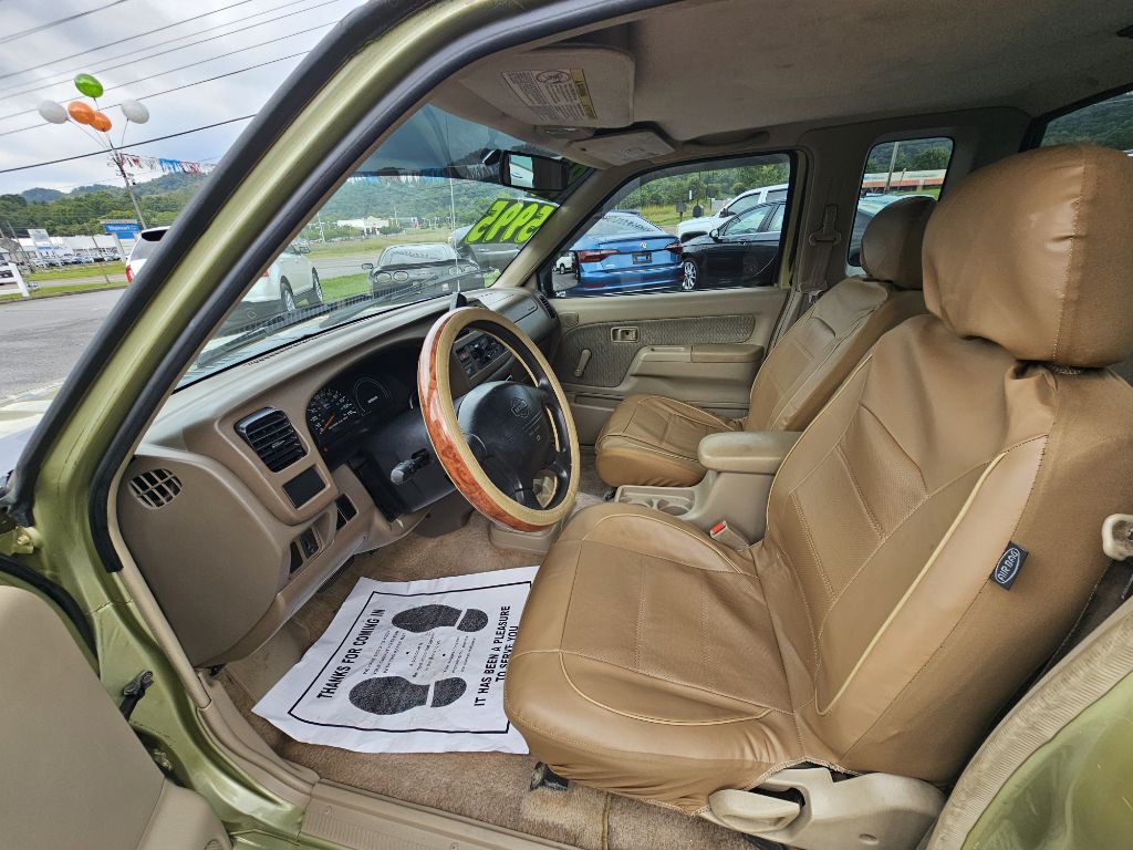1998 Nissan Frontier Image 7