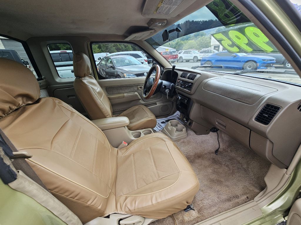 1998 Nissan Frontier Image 9