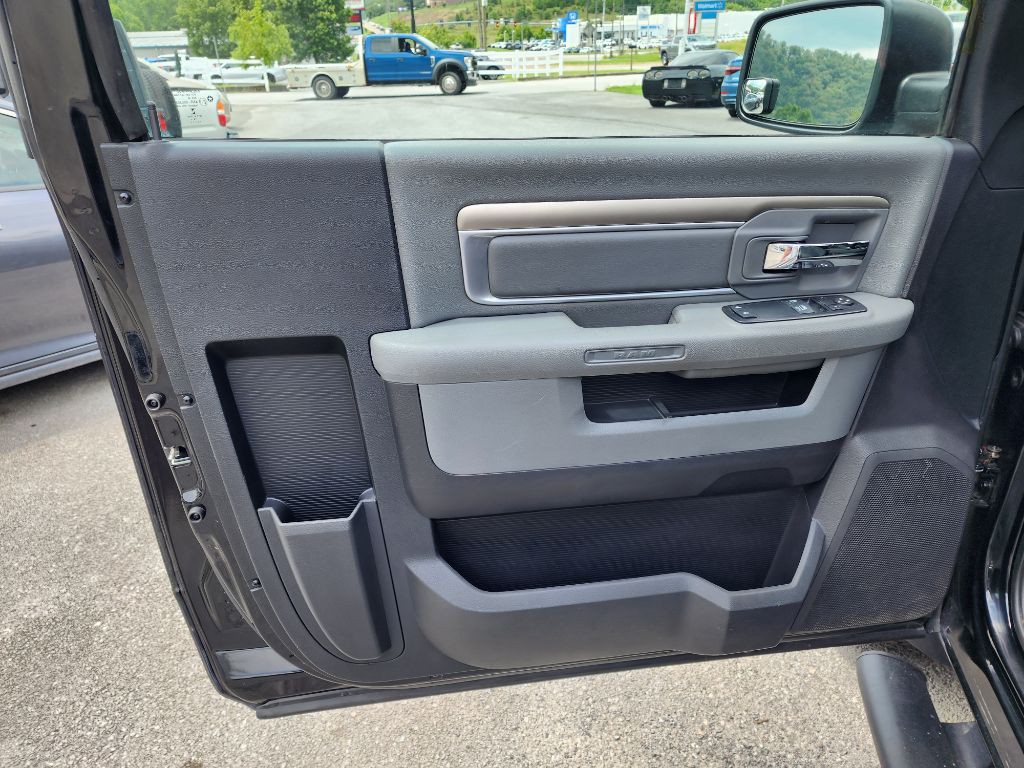 2015 RAM 1500 Image 10