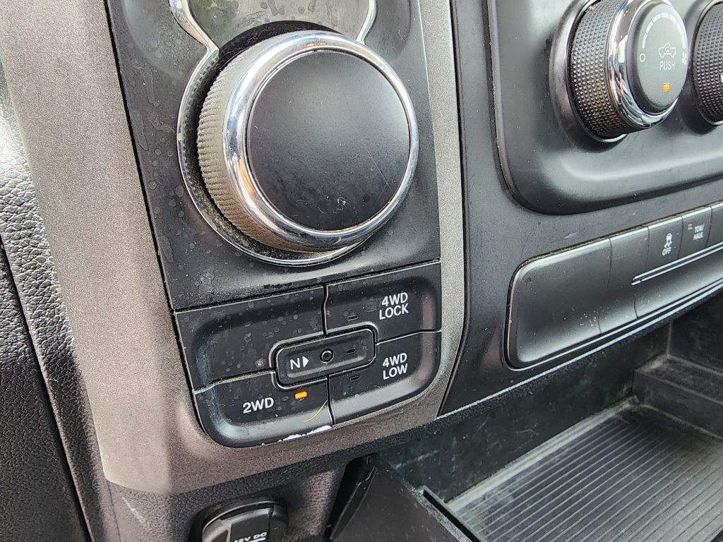 2015 RAM 1500 Image 11