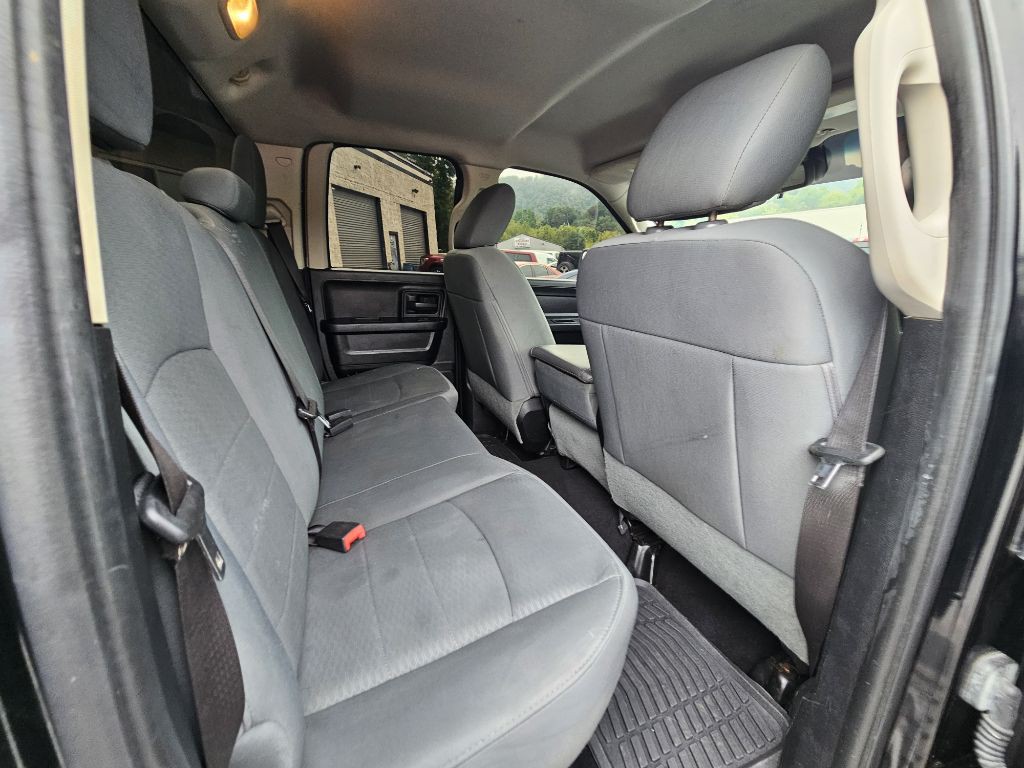 2014 RAM 1500 Image 14