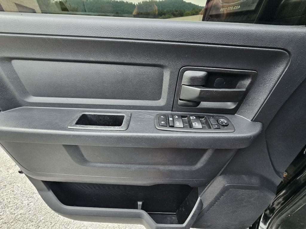 2014 RAM 1500 Image 15
