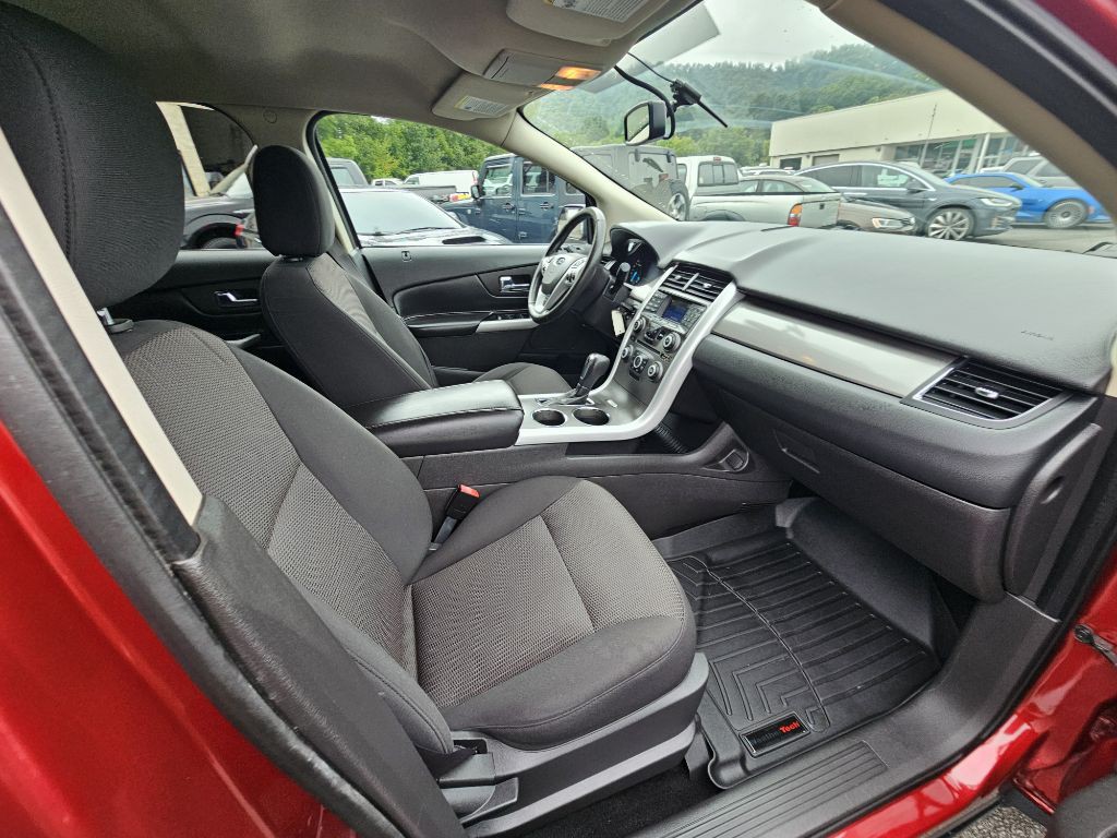 2014 Ford Edge Image 9
