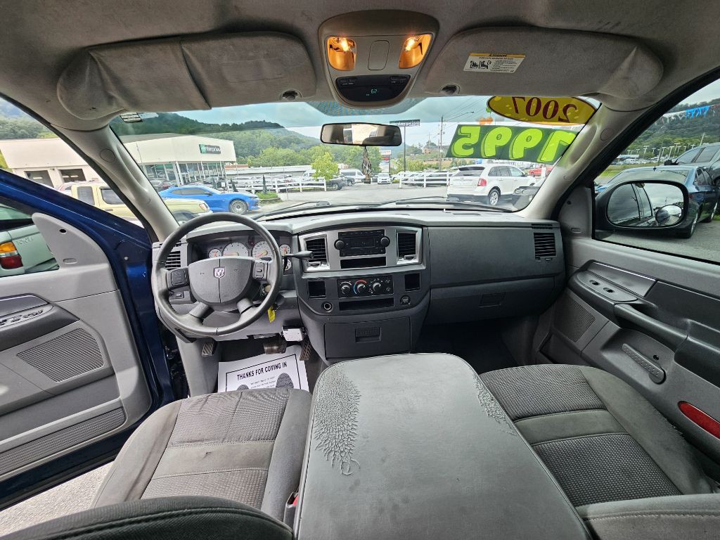 2007 Dodge Ram 1500 Image 7