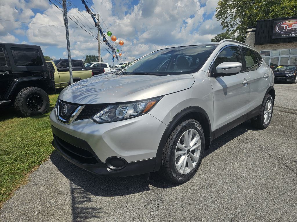 2019 Nissan Rogue Image 1