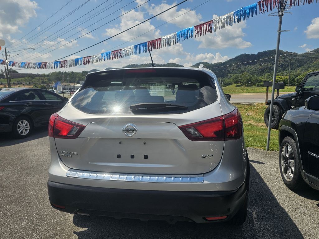2019 Nissan Rogue Image 4