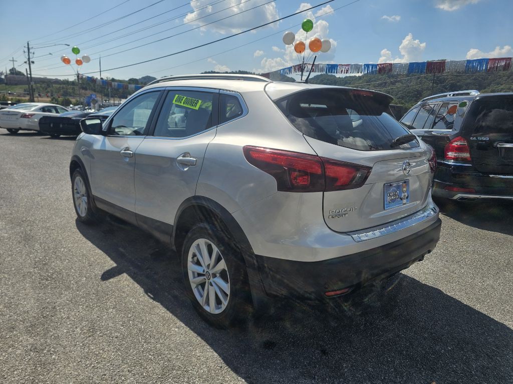2019 Nissan Rogue Image 10