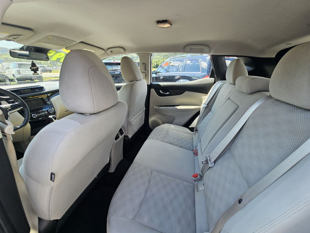 2019 Nissan Rogue Image 14