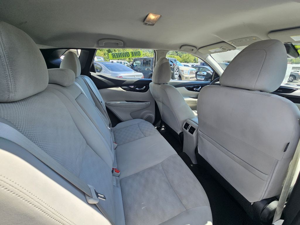 2019 Nissan Rogue Image 15