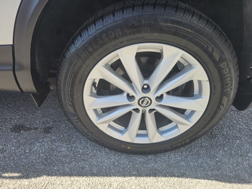 2019 Nissan Rogue Image 22