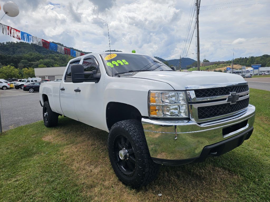 2011 Chevrolet Silverado 1500 Image 3