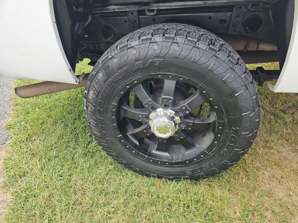 2011 Chevrolet Silverado 1500 Image 8