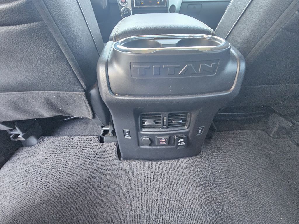 2019 Nissan Titan Image 11