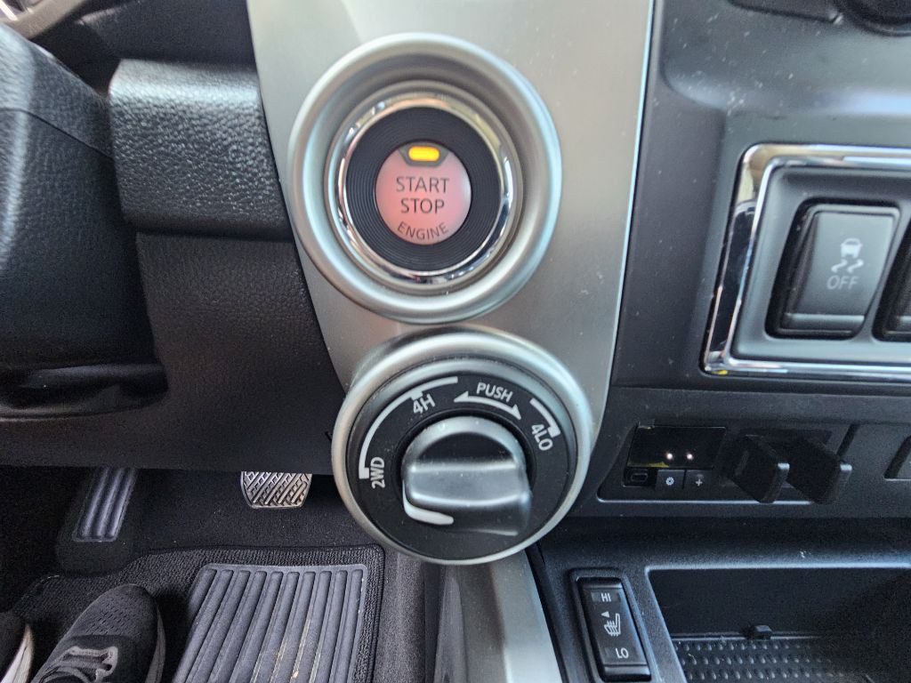 2019 Nissan Titan Image 16
