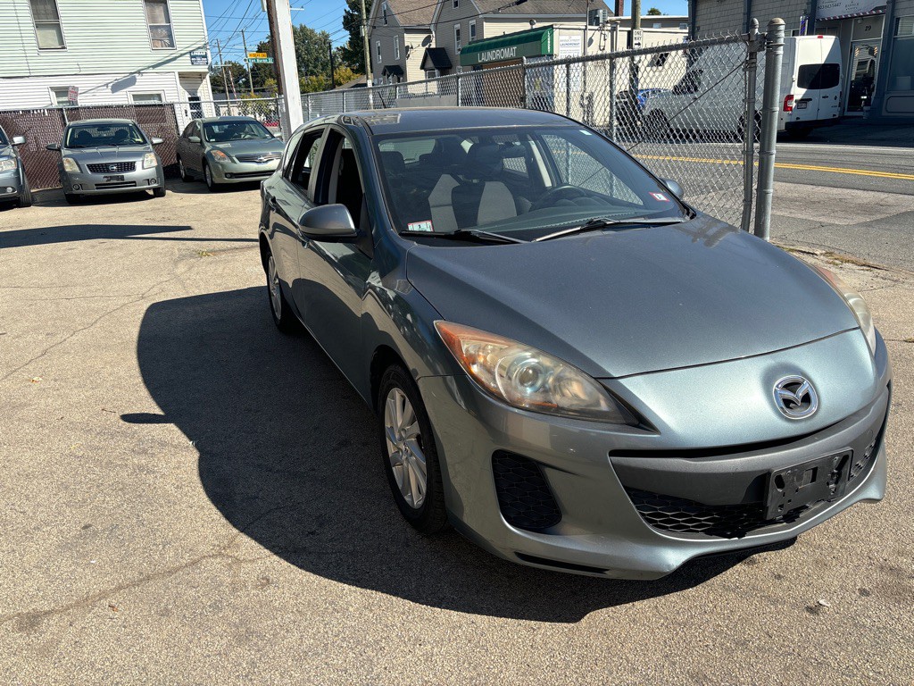 2012 Mazda Mazda3 Image 2