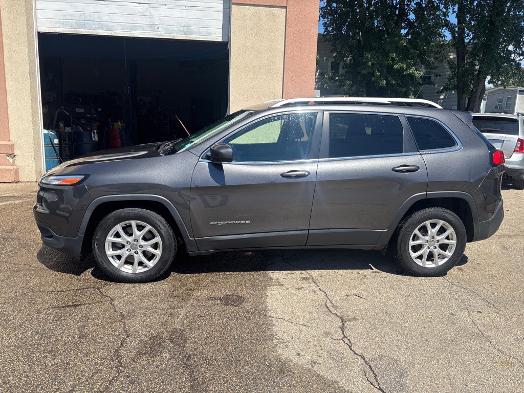 2015 Jeep Cherokee Image 7