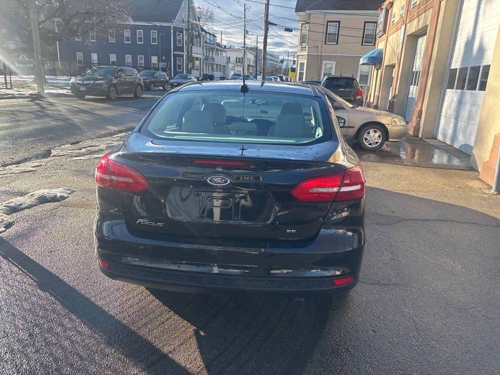 2018 Ford Focus Image 5