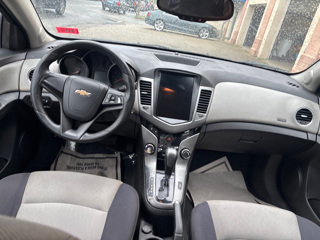 2014 Chevrolet Cruze Image 9