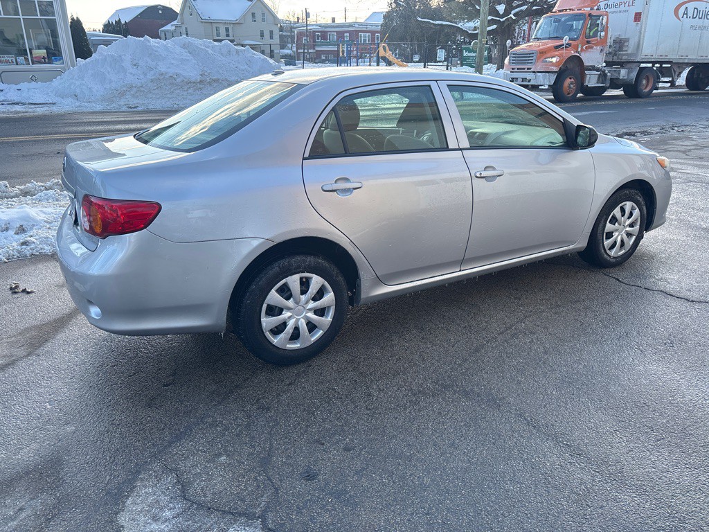 2010 Toyota Corolla Image 4