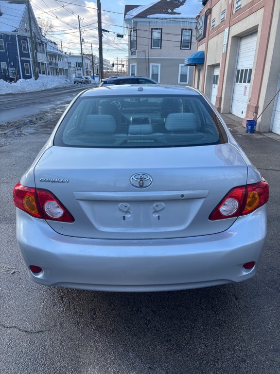 2010 Toyota Corolla Image 5