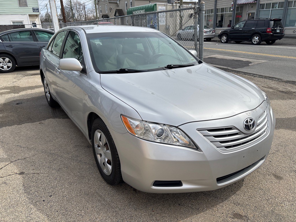2009 Toyota Camry Image 2