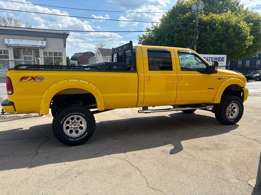 2005 Ford F-350 Image 3