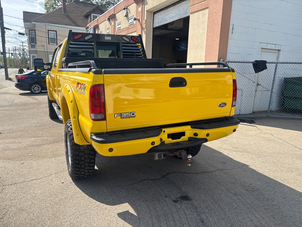 2005 Ford F-350 Image 6