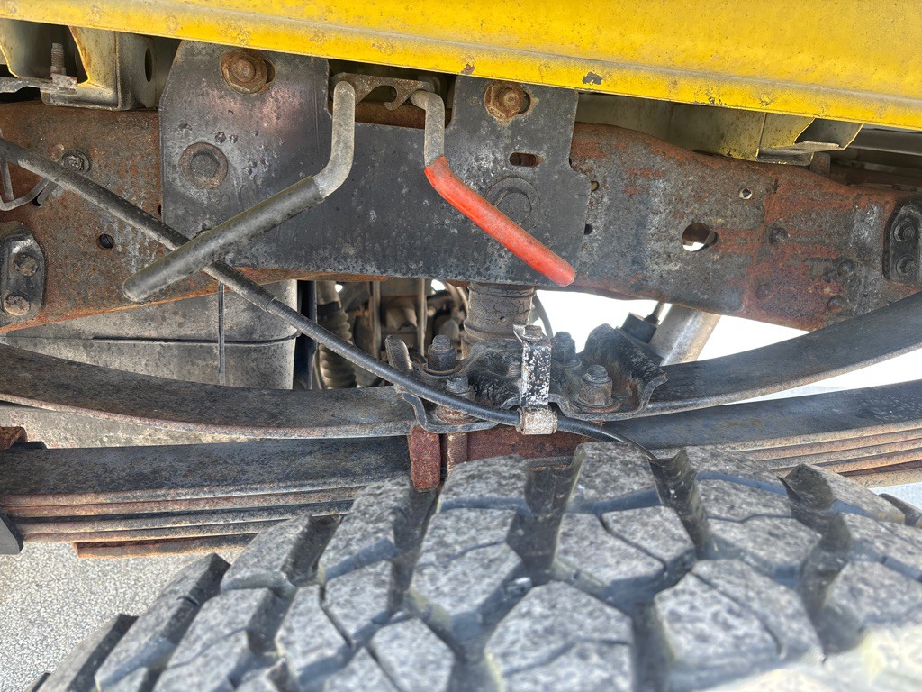 2005 Ford F-350 Image 11
