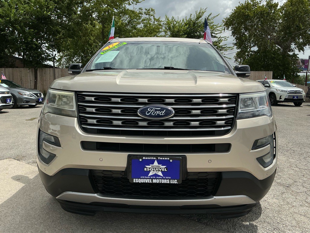 2017 Ford Explorer Image 1