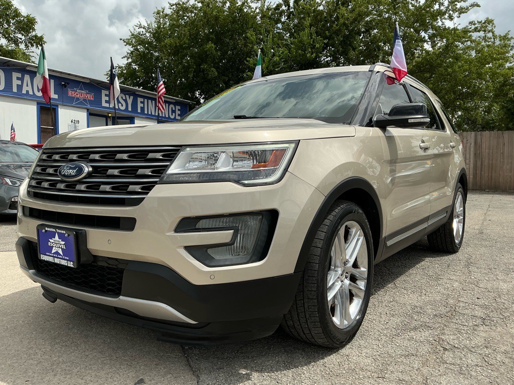 2017 Ford Explorer Image 2