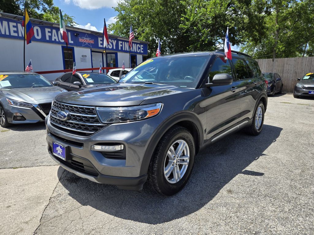 2020 Ford Explorer Image 2