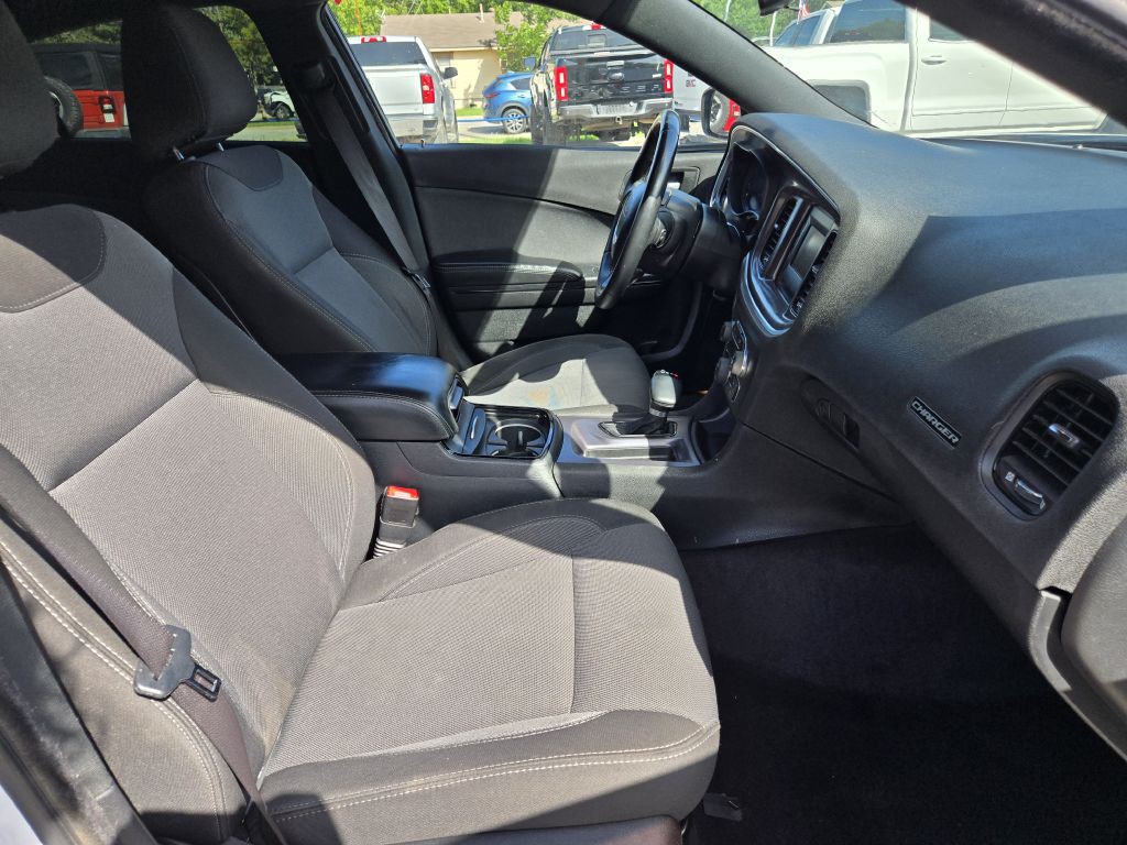 2017 Dodge Charger Image 11